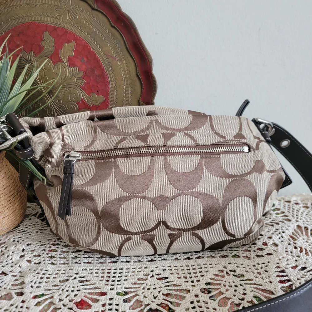 Coach Baguette Signature Shoulder Bag Crossbody Bag - Picture 5 of 9